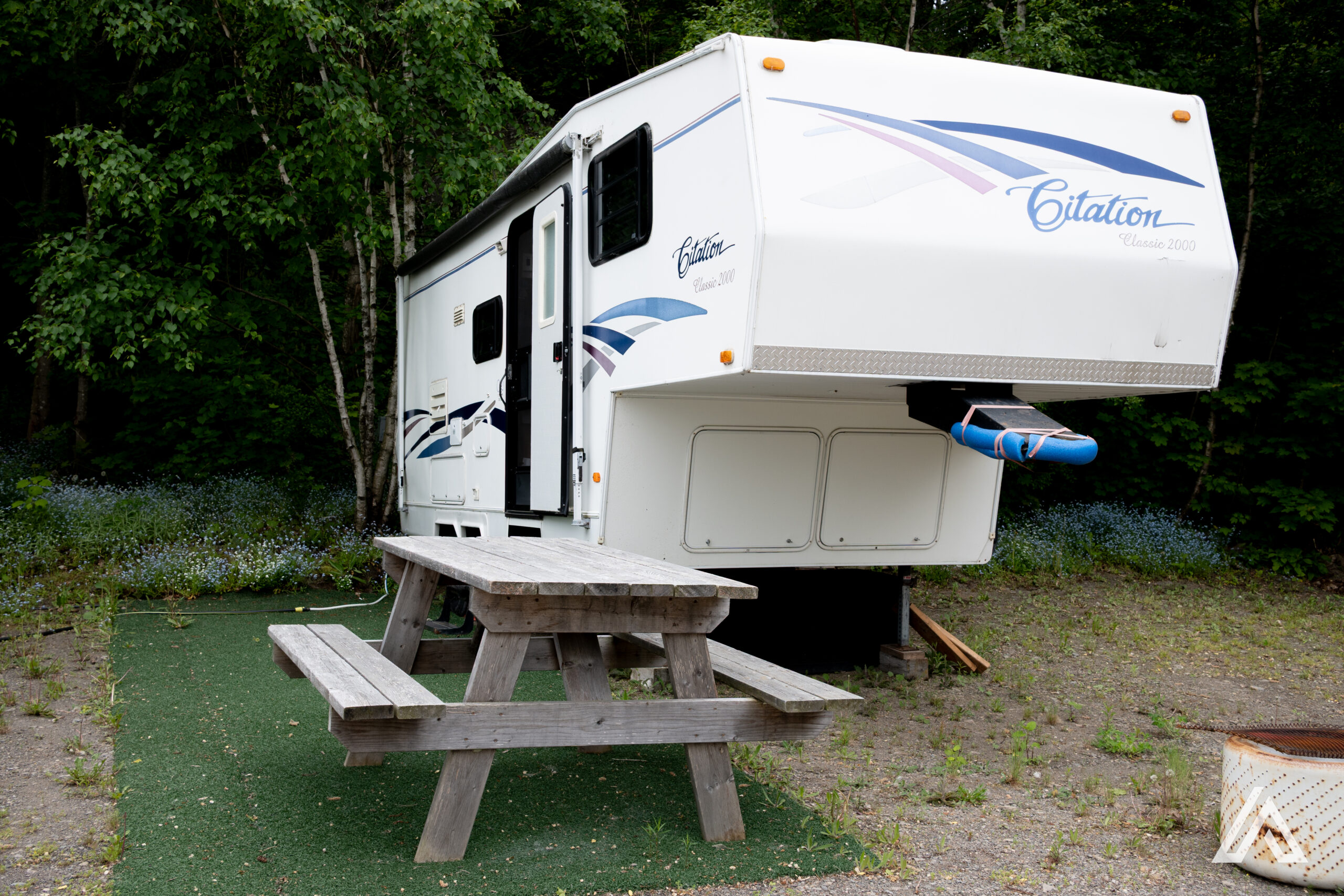 DSC_7961 Que vous voyagiez en VR, en roulotte ou en tente, nous avons tout ce dont vous avez besoin pour rendre votre séjour confortable et agréable.