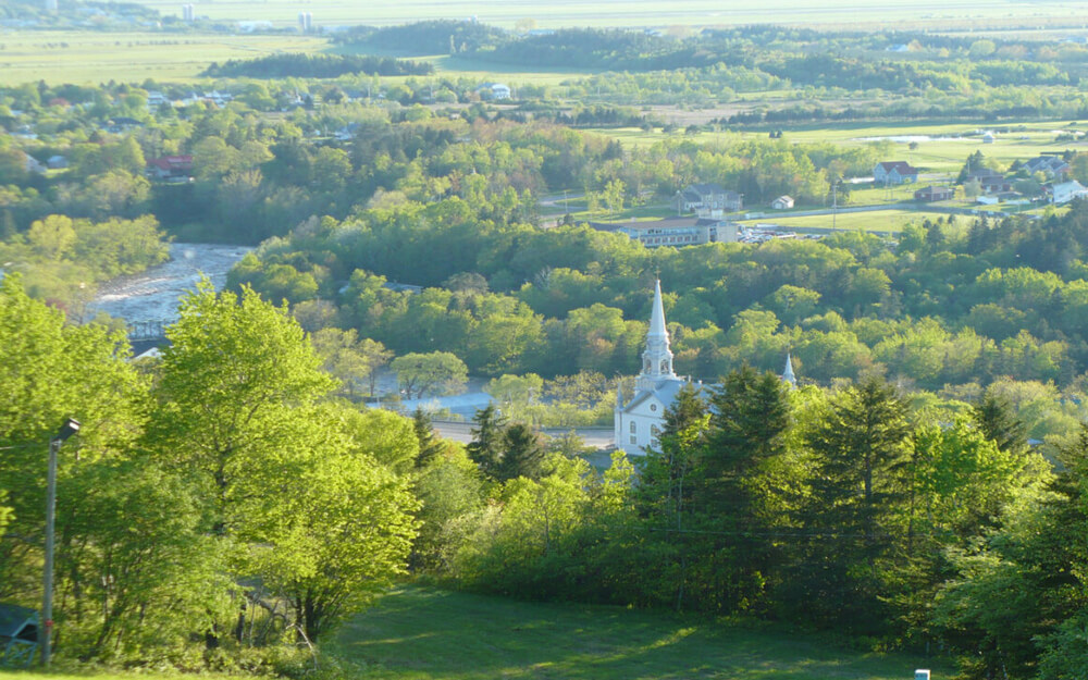 Avril à janvier<br />
100, 4e avenue, La Pocatière (Qc), Canada G0R 1Z0